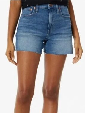 ​Madewell NWT High Rise Denim Jean Shorts Raw Hem Magic Pockets Medium Wash 31